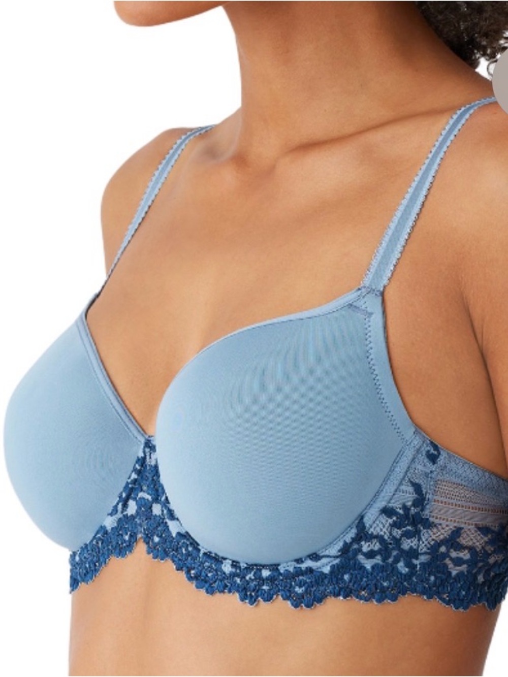 WACOAL EMBRACE LACE t shirt bra. Blue with embroidery lace. Size 38 DD
